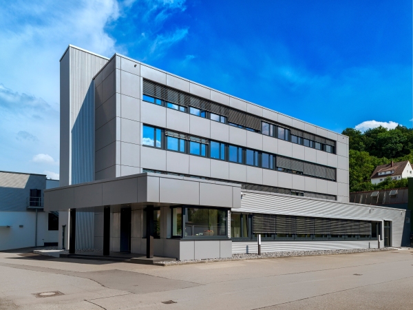 mpa - Renovierung der Verwaltung Elumatec 001
